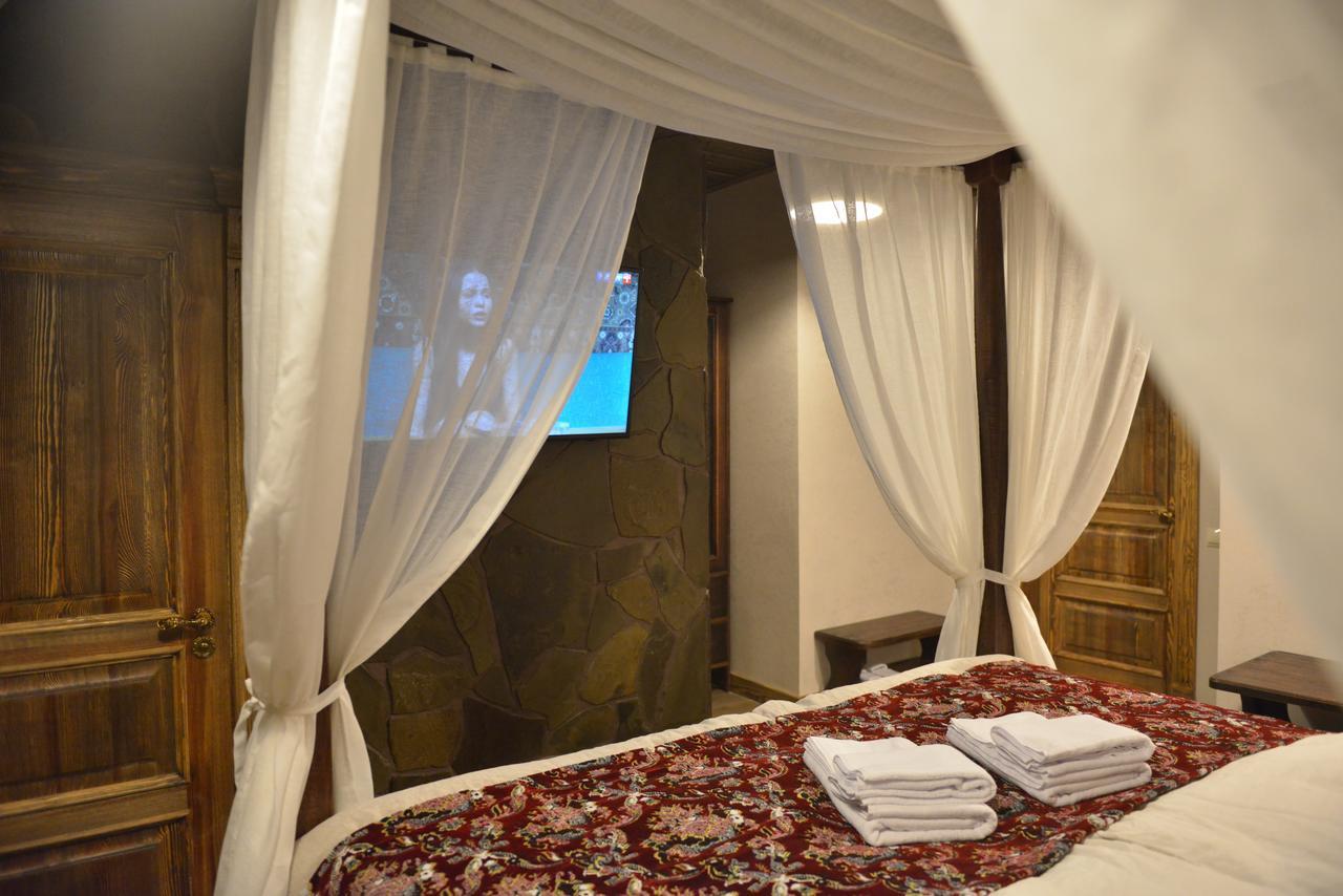Folvark Gvozd Otel Kamenyuky Dış mekan fotoğraf